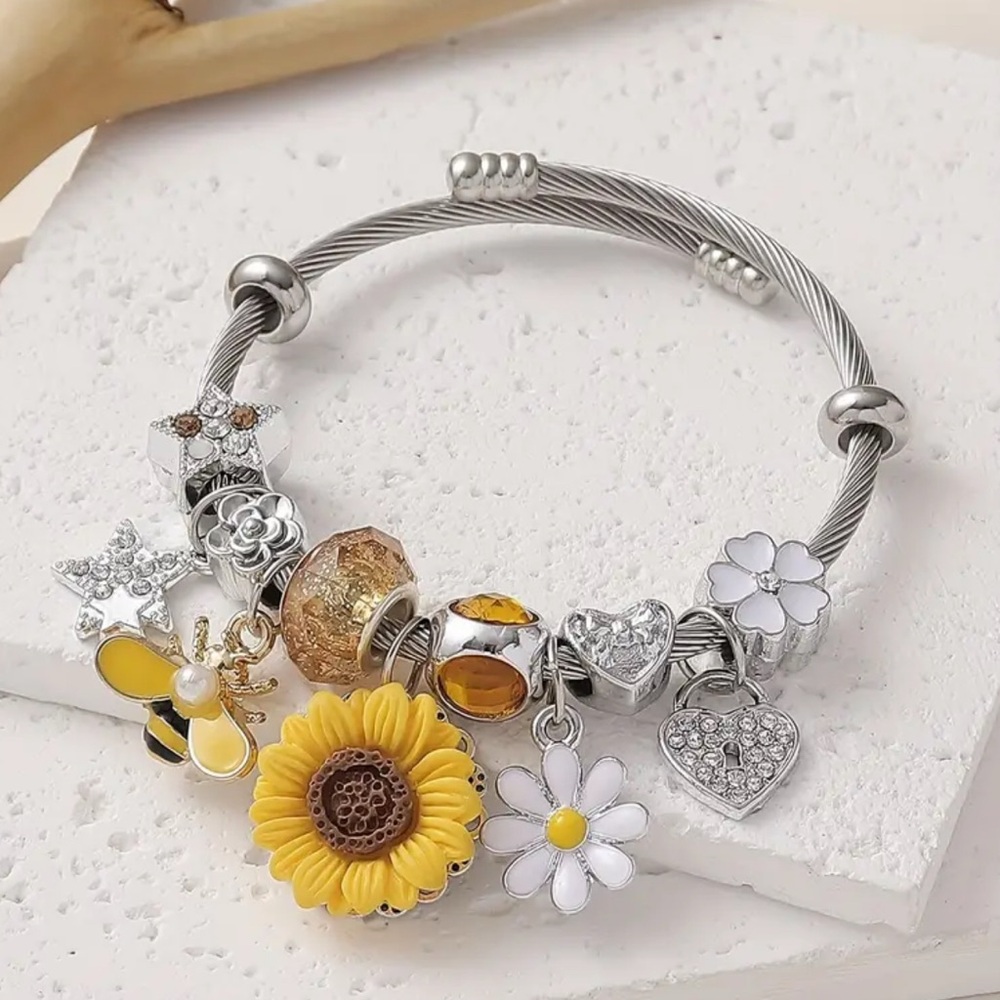 Sunflower and Daisy Charm Bracelet